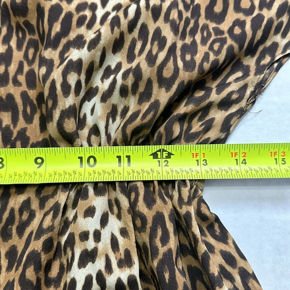 BCBG MaxAzria Women’s Size Small Cheetah Print Short Sleeve Top Cinched Waist - Picture 6 of 9